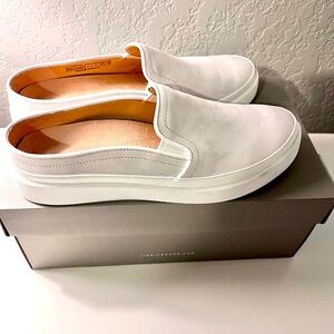 Vionic Effortless Slip on Size 7.5